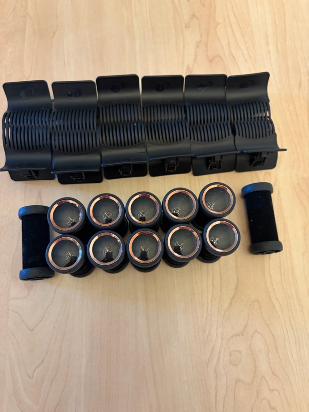 T3 12 1/2 inch Black Hair Clip and Rollers